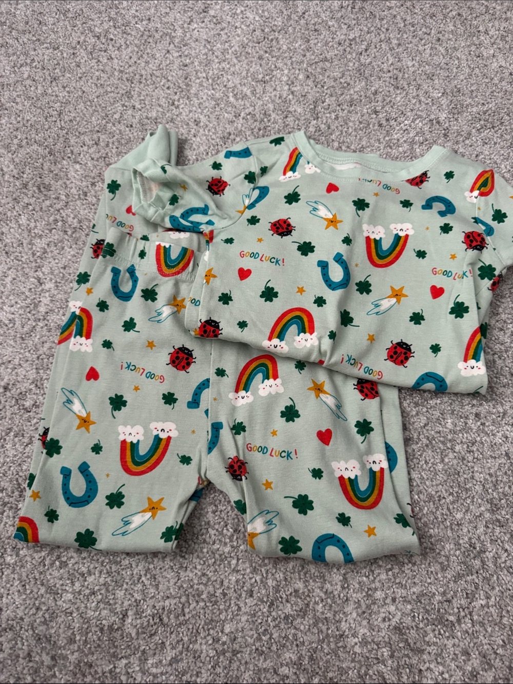 Old Navy Mint Green Kids Pajama Set with Rainbow & Lucky Charms Print